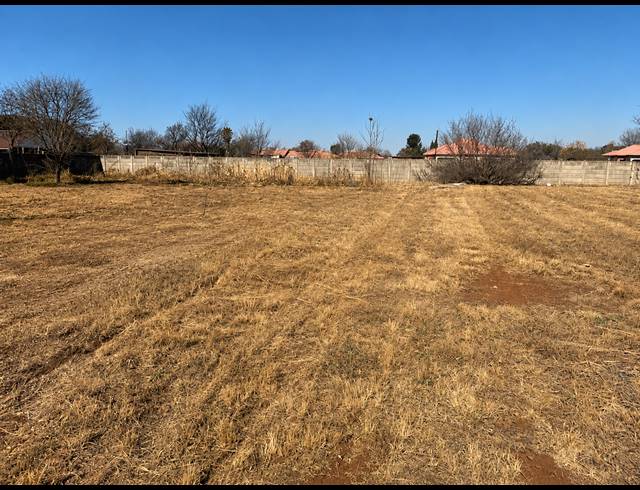 1,952M² VACANT LAND FOR SALE IN HENLEY ON KLIP